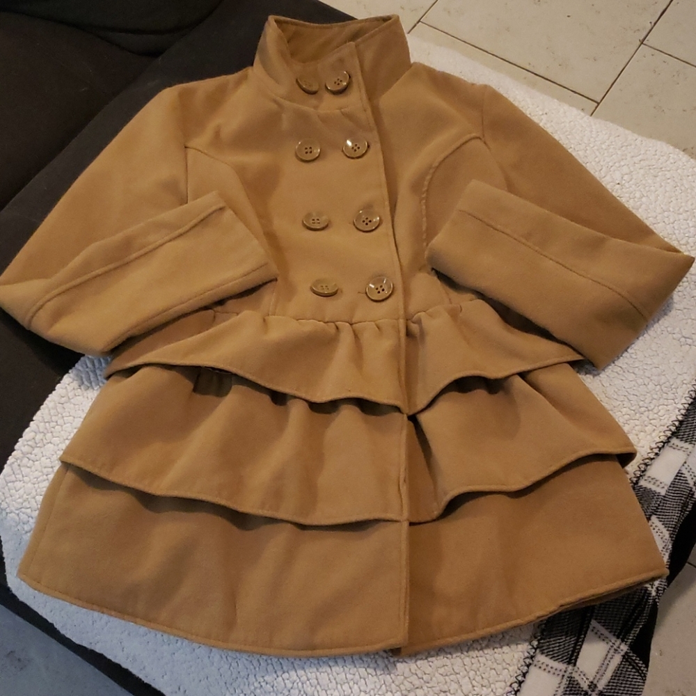 Ladies Large Rue21 ruffled layered coat jacket tan